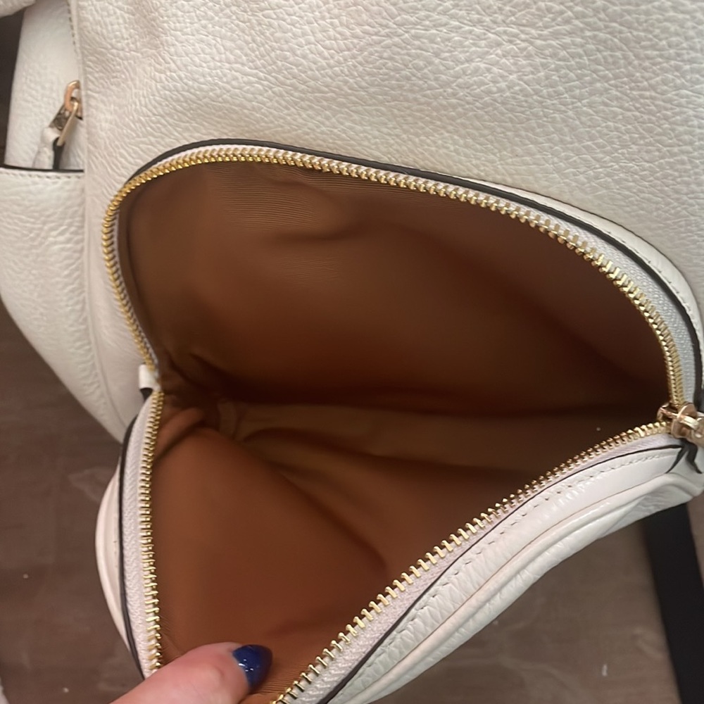 Pale baby pink leather Coach Backpack - Picture 2 of 5
